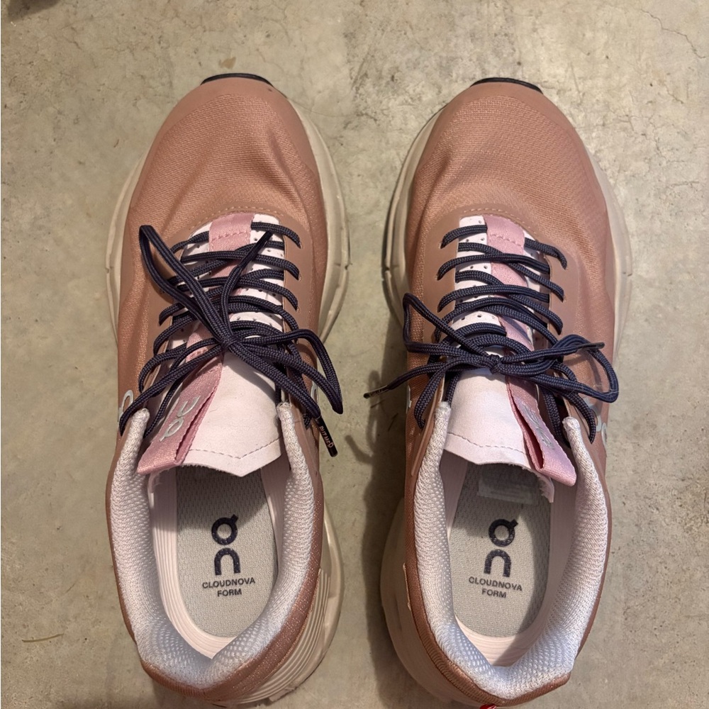 On cloud nova form shoes